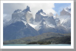 Die Cuernos del Paine am Lago Pehoe