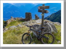 Wegweiser auf dem Höhenweg Wegweiser auf dem Höhenweg