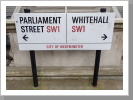 Strassenschild am Parlament Strassenschild am Parlament